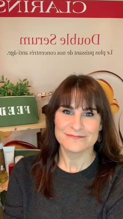 Clarins Canadaのインスタグラム：「Avec @maude_langevin , Formatrice Régionale Clarins & Marjorie, Responsable Sénior Brand Eventing et Expérience Retail.」