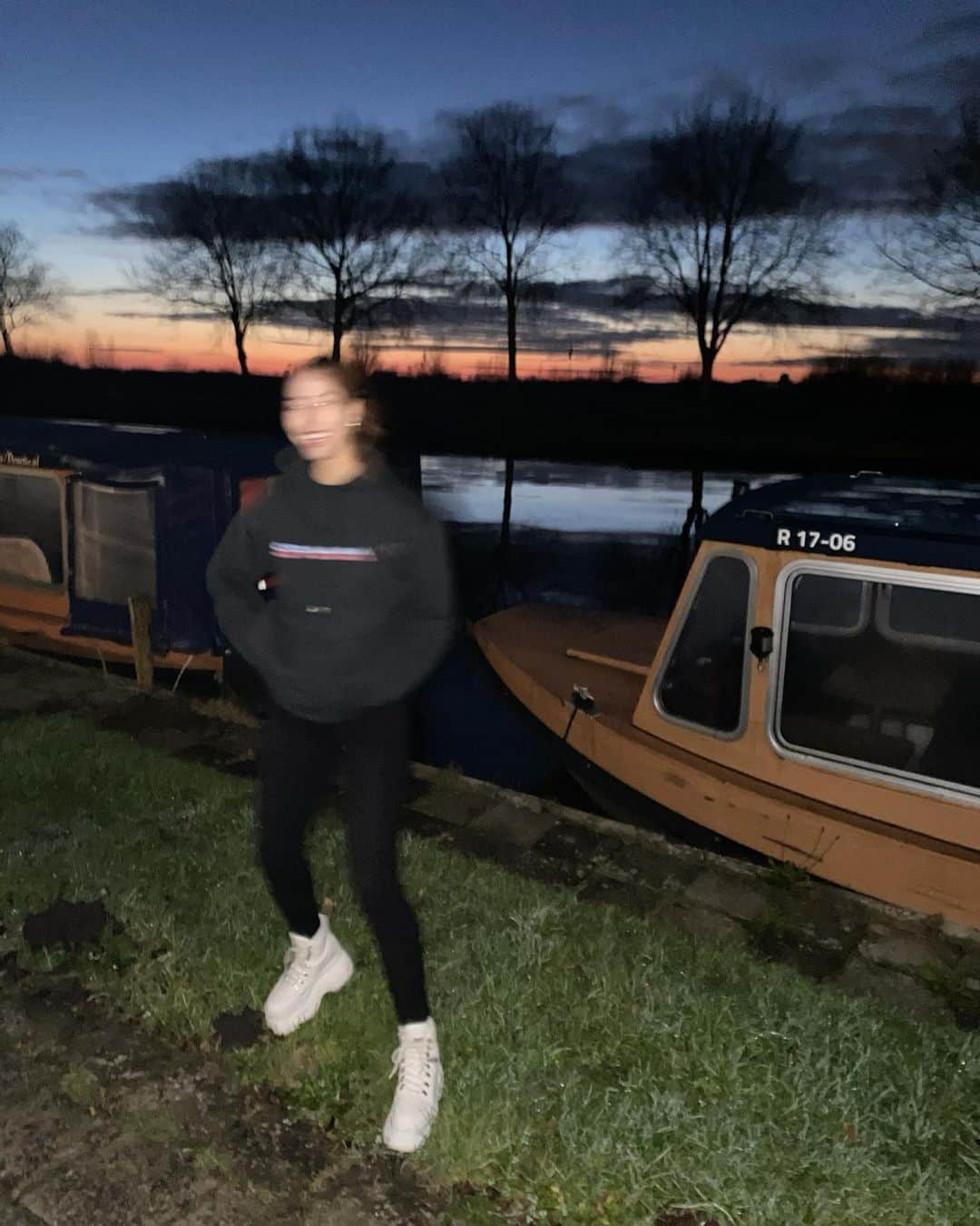 のインスタグラム：「🛤」