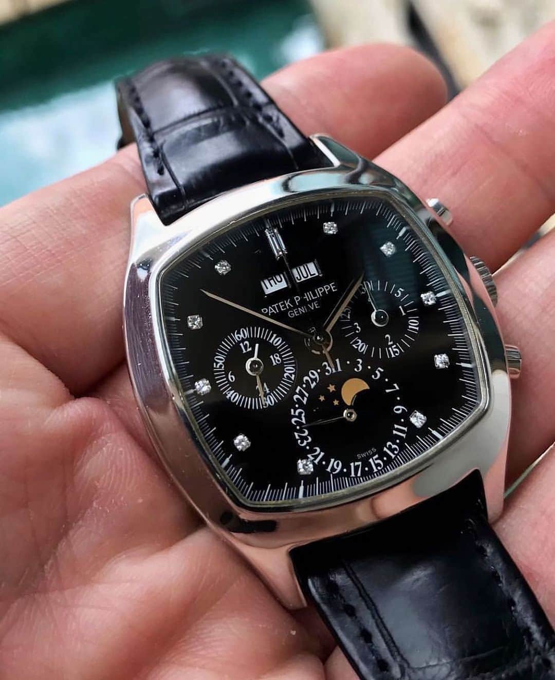 Daily Watchさんのインスタグラム写真 - (Daily WatchInstagram)「Not your average Patek Philippe. The stunning reference 5020P 🔥 1 of just 20 pieces produced (but only 1 of 3 with this dial configuration). Photo by @sgwatchbaron」1月14日 7時49分 - dailywatch
