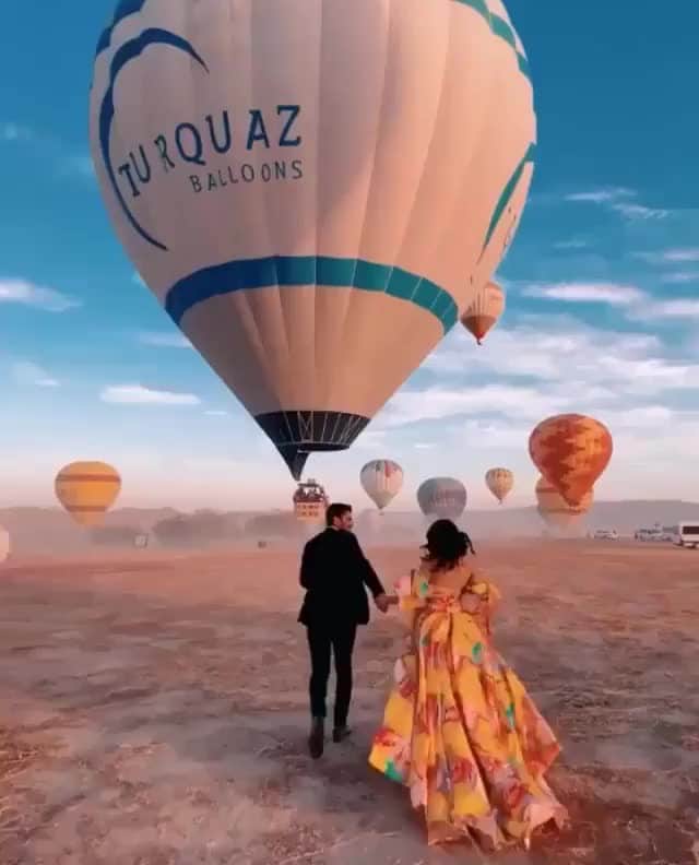 2.8 Milllon CAKESTERS!のインスタグラム：「Follow @top_luxuries and explore amazing locations and luxuries from around the world!⁠ .⁠ .⁠ Magical Cappadocia⁠ .⁠ by @muratkoksalart」