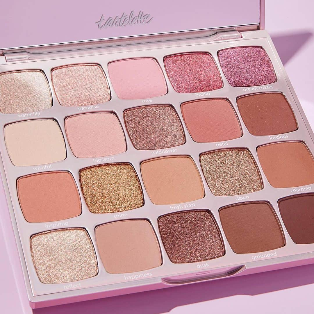 Tarte Cosmeticsさんのインスタグラム写真 - (Tarte CosmeticsInstagram)「Our NEW tartelette juicy Amazonian clay eyeshadow palette is a NEW version of our #1 BEST-SELLING palettes! This SUPERSIZE palette has 20 romantic neutrals, pinks & plums for effortless, everyday eye looks & is NOW AVAILABLE on tarte.com! 🌸 Best news? It's only $45 USD for 20 XL shades! Head to tarte.com now to shop (free shipping on all US orders)! P.S. Hit the heart to tarte™ checkout button & give back with every order! Heart to tarte™ is our 501(c)(3) non-profit dedicated to causes important to us such as: anti-cyberbullying, environmental & animal conservancy, disaster relief & women’s health 💜 #crueltyfree #rethinknatural #claypowered」1月14日 8時01分 - tartecosmetics