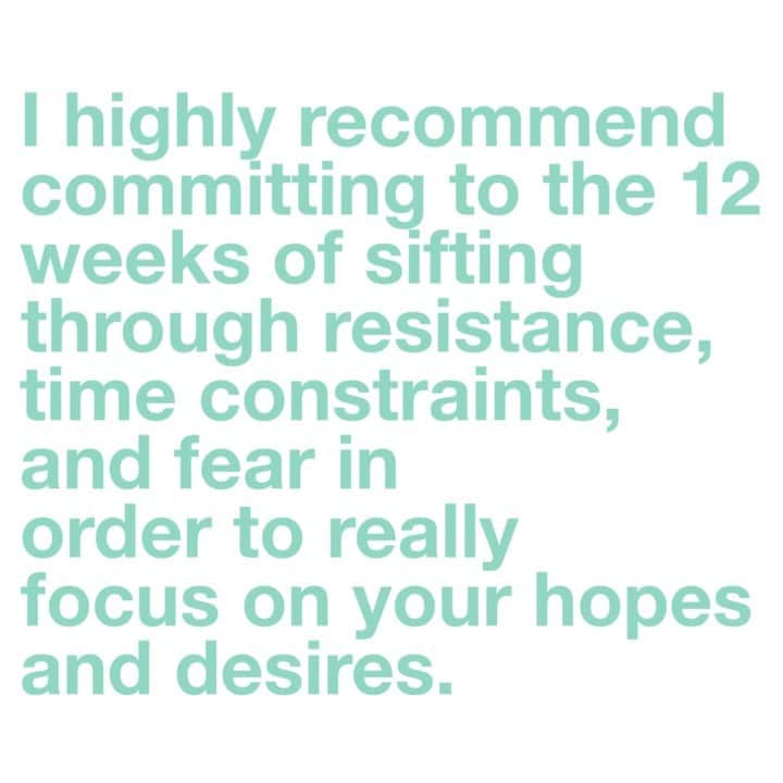 ブリアンナ・ブラウンのインスタグラム：「Thank you Annie! Love watching you crush it 💪!!  To sign up for MYM accountability coaching, MYM workshop or get the #manifestingyourmission guidebook see link in bio. MYM.briannabrownkeen.com  About Manifesting Your Mission Guidebook:  Brianna has beta-tested and refined the tools within Manifesting Your Mission for nearly two decades with the members of The New Hollywood, a 501c3 nonprofit organization dedicated to supporting socially conscious storytellers, entrepreneurs and changemakers through goals and grants. In Manifesting Your Mission, Brianna boils down the key components to success into bite-sized, achievable action items utilizing both the right and left side of the brain, all the while strengthening intuition and keeping goal setting and dreaming big fun, accessible, tangible, and with a sense of fluidity and play. Whether the reader is trying to survive a crisis or wanting to level up their life, when used consistently, the results are miraculous and life changing. This guidebook is like having a business-coach, therapist, and spiritual guru all wrapped up into one. From 2018-2020 Brianna conducted a soft launch to make sure the materials translated for students, parents, artists, entrepreneurs, and those in the corporate world. With over twenty-five testimonials from men and women of various backgrounds, ethnicities and professions, Manifesting Your Mission has accumulated glowing applause from professionals within the entertainment industry (series regulars on TV shows, television creators, film directors/producers), along with other types of artists, CEOs, Ivy League professionals (Harvard, Yale, Princeton, Columbia), primary caretakers and new parents. Manifesting Your Mission is a tool and system that has been proven to work for everyone and more importantly, is transformative.  mym.briannabrownkeen.com」