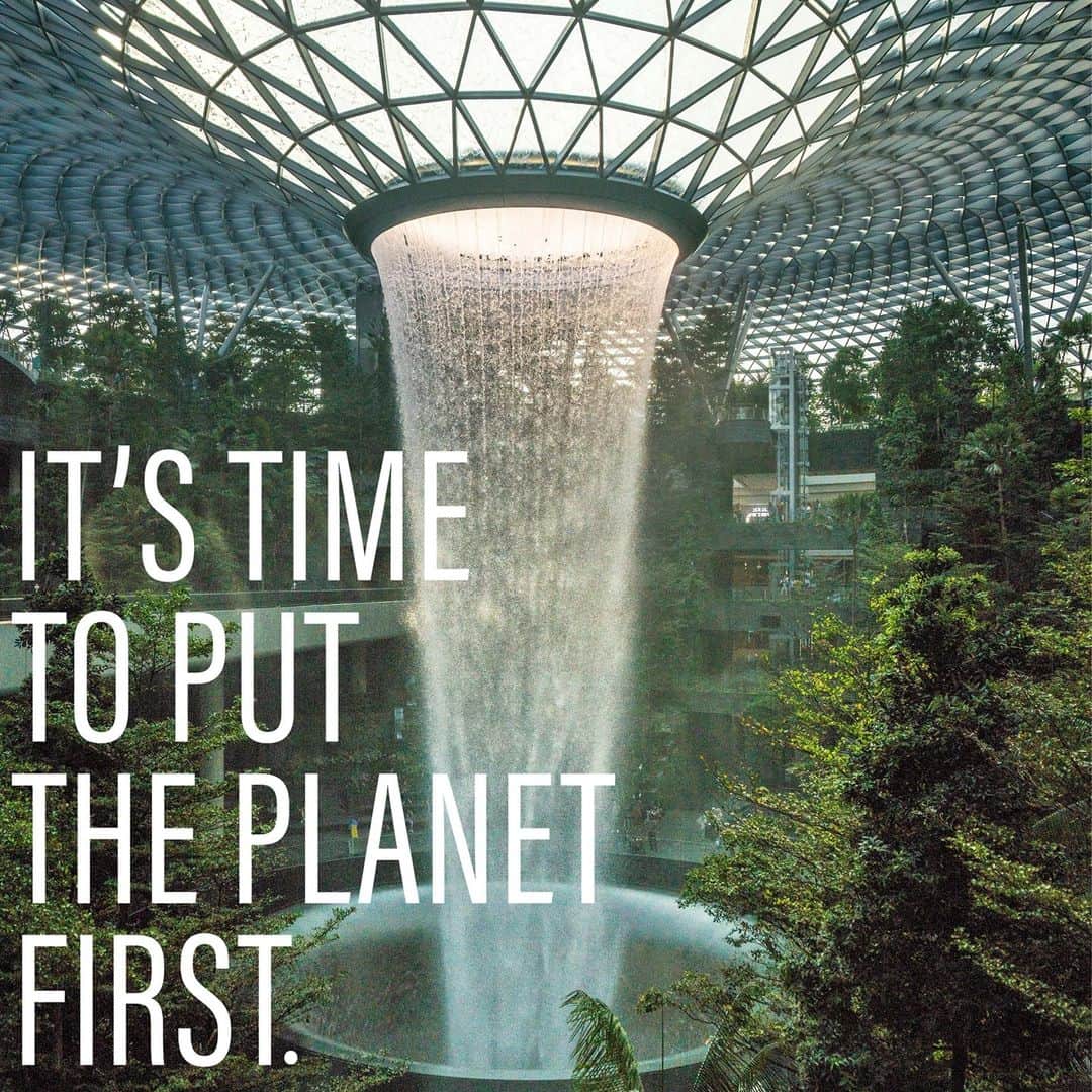 BoxedWaterさんのインスタグラム写真 - (BoxedWaterInstagram)「It’s time to put the planet first. 🌎 📷: @darrennunis via @unsplash」1月14日 9時27分 - boxedwater