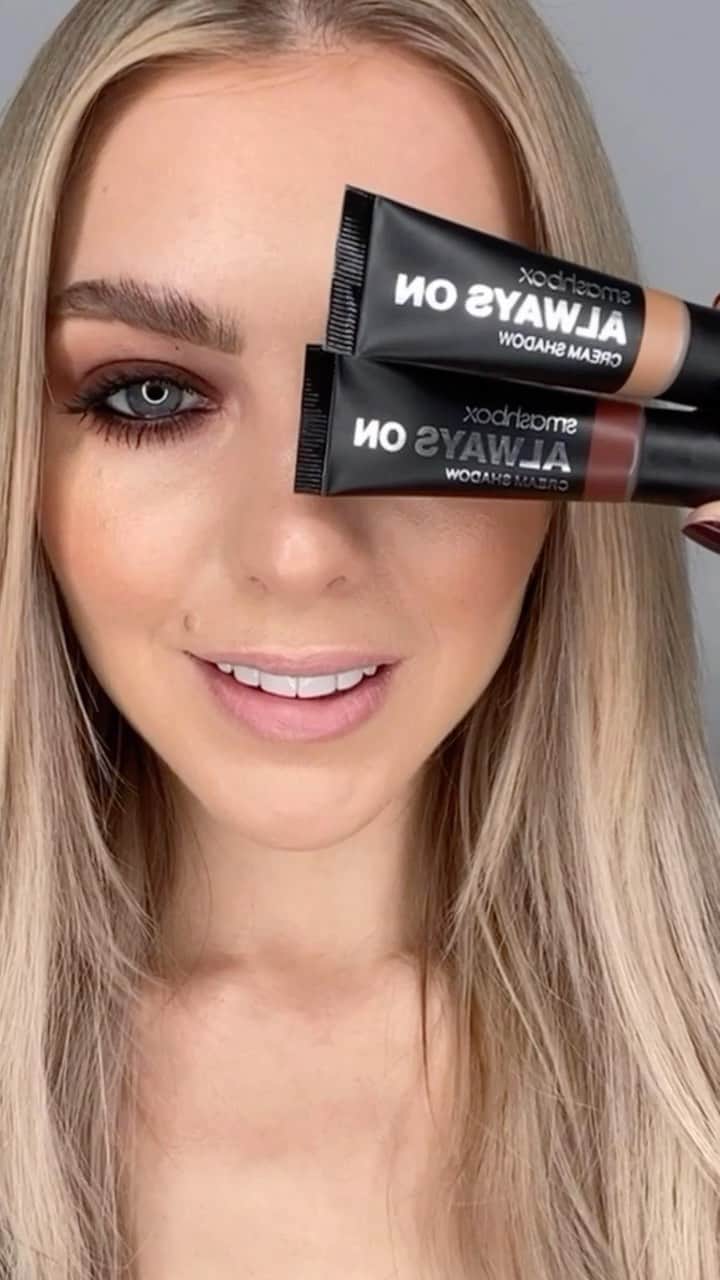 Smashboxのインスタグラム：「Swipe, blend, go! No instructions needed for @heatherjacksonbeauty’s Always On look.  🤎Always On Cream Shadow in Sepia & Barista 〰Always On Gel Liner in Fishnet 💥Super Fan Mascara 💋Always On Liquid Lip in Dream Huge」