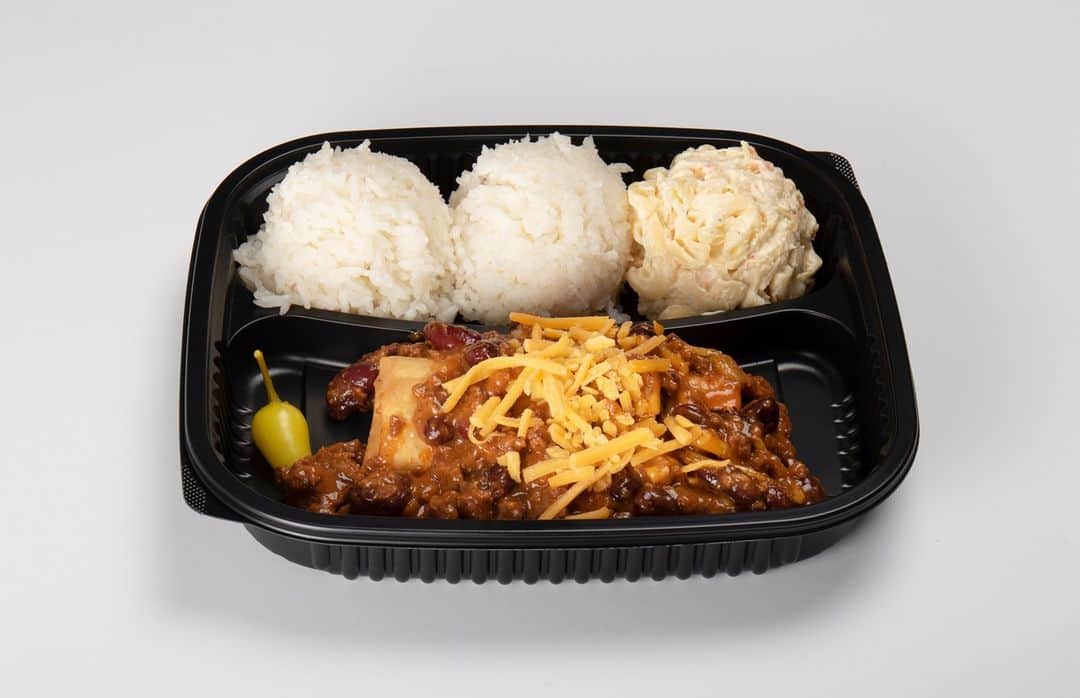 Zippy's Restaurantsのインスタグラム：「Chili Burrito Plate is back on the menu and ready to spice up your dinner plans.」