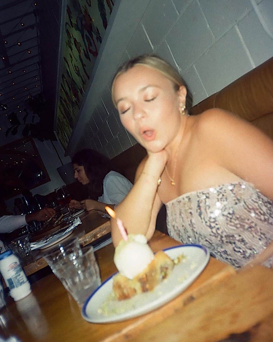 トーリ・ウェブスターのインスタグラム：「I miss that little life of mine.」