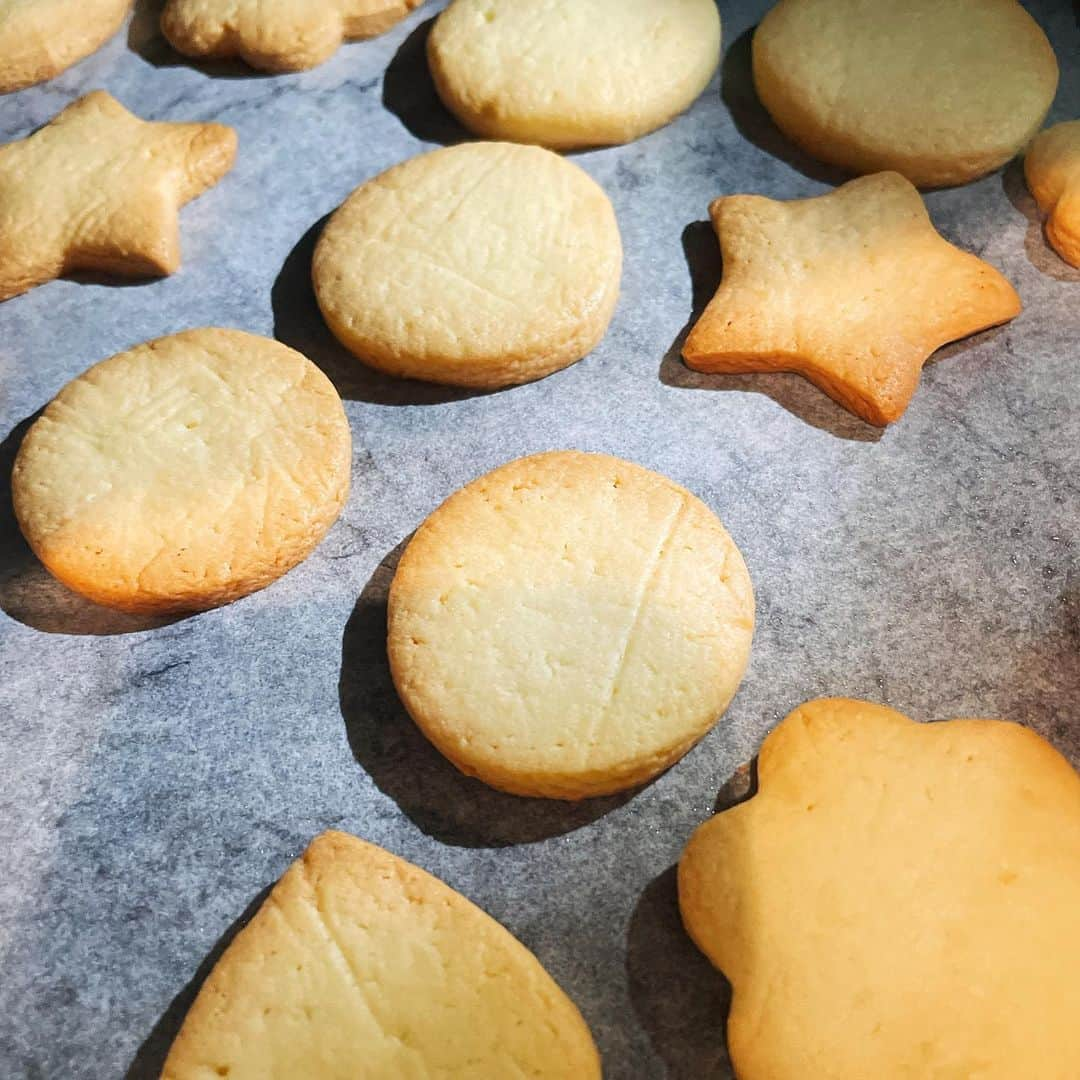 木佐貫まやさんのインスタグラム写真 - (木佐貫まやInstagram)「Stayhomeで可愛いことしてみた🍬🍭🍫🥺⭐️✨」1月14日 11時55分 - maaayaofficial