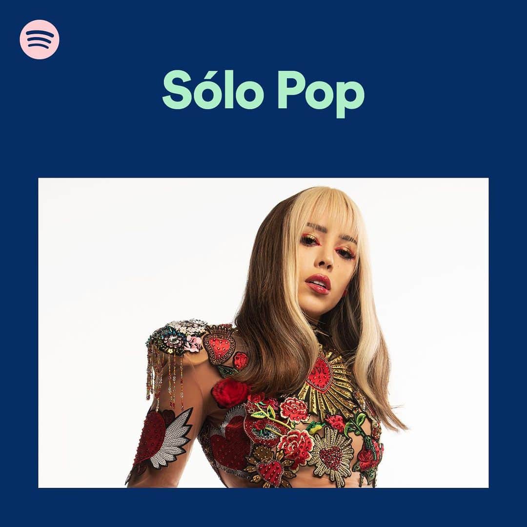 Danna Paolaのインスタグラム：「¡Les tengo una sorpresa más! 🙃 Estamos en el cover de #SóloPop de @spotifymx #KO 🥀  WELCOME TO MY BREAK UP PARTY!」
