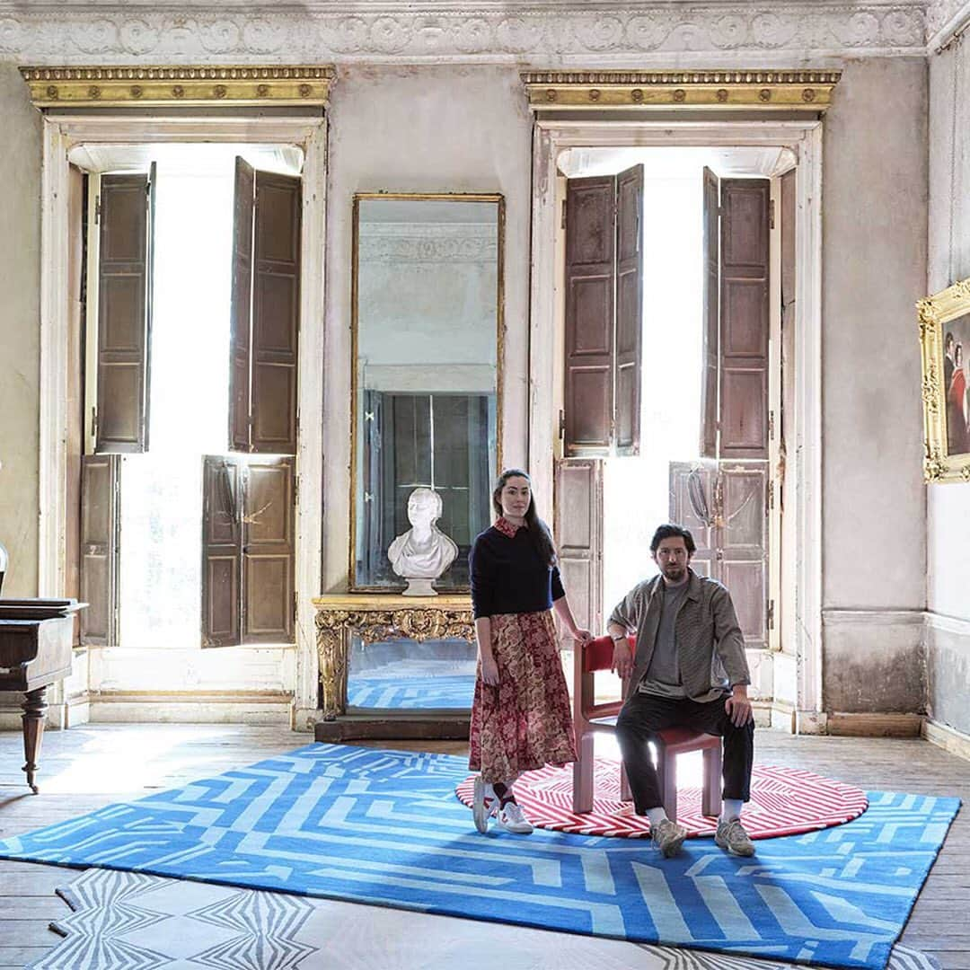 Design Milkさんのインスタグラム写真 - (Design MilkInstagram)「This is Ciaran McGuigan (right), creative director @orior_furniture, and his sister Katie Ann McGuigan (right), fashion designer and collaborator on Orior's latest project: the trio of rugs below their feet. So, how did they all get here? In this month’s Deconstruction, Orior gives us a closeup look at how the new rug collaboration is made from start to finish. \\\ Swipe for a preview, then check out the full article at the link in bio. 🔗」1月14日 12時26分 - designmilk