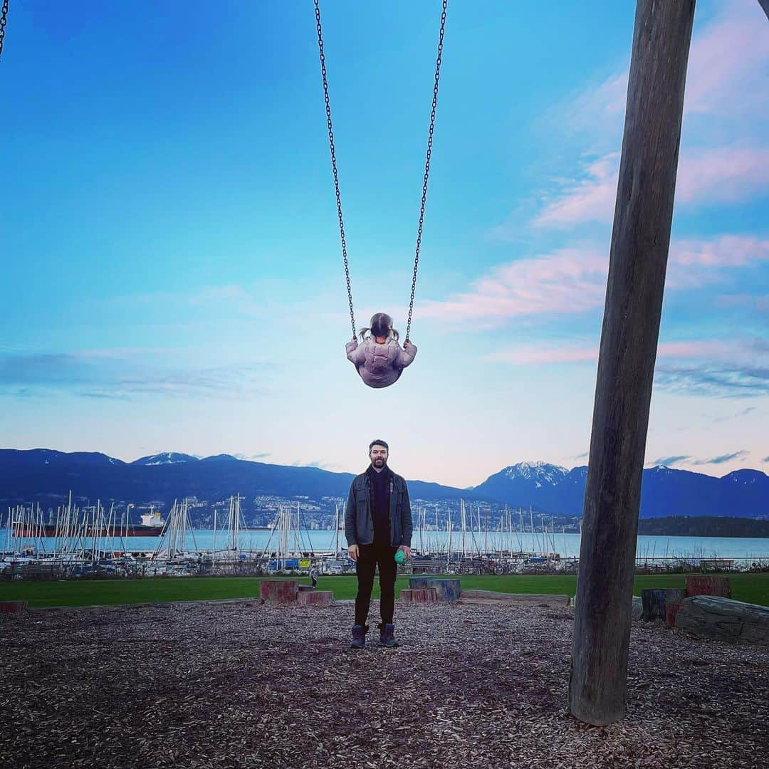 リンジー・フォンセカさんのインスタグラム写真 - (リンジー・フォンセカInstagram)「Fun times today at the park. Grateful for this little human everyday.」1月14日 12時41分 - lyndsyfonseca