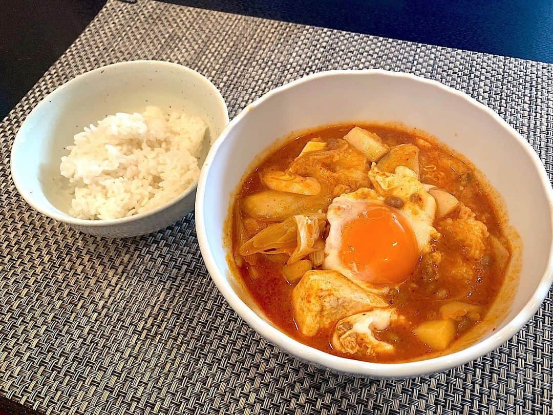 原史奈さんのインスタグラム写真 - (原史奈Instagram)「久しぶりにお家で純豆腐ランチ 最近山芋にハマっていて 具にはいちょう切りしたしたサクッと食感の山芋と すりおろしたモチっとした食感の山芋 温まる〜😉 とろろってお腹に結構たまる #おうちご飯 #おうちランチ #純豆腐 #山芋 #食感  ﻿﻿#原史奈 #ゴルフ #ゴルフレッスン #ゴルフ女子#ゴルフ大好き #golf #ゴルフウエア #ゴルフコーデ #ゴルフグッズ #ゴルフ動画 #ping #ピン #ping女子 #gle2 #g410 #even #archivio #アルチビオ #cuartounited #instagolf」1月14日 12時44分 - fuminahara