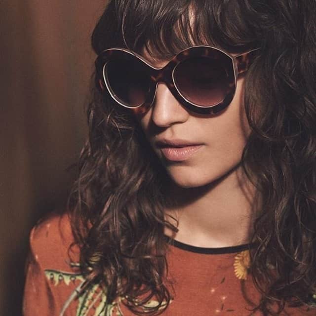 Meganさんのインスタグラム写真 - (MeganInstagram)「Zanzan LE TABOU oversized sunglasses. Handmade in Italy. ⁠ .⁠ .⁠ .⁠ .⁠ #サングラス #선글라스 #lunettes #occhiali #sunglasses #eyewear #handmadeinitaly #slowfashion #buybetterbuyless #zanzaneyewear」1月14日 13時35分 - zanzan_domus