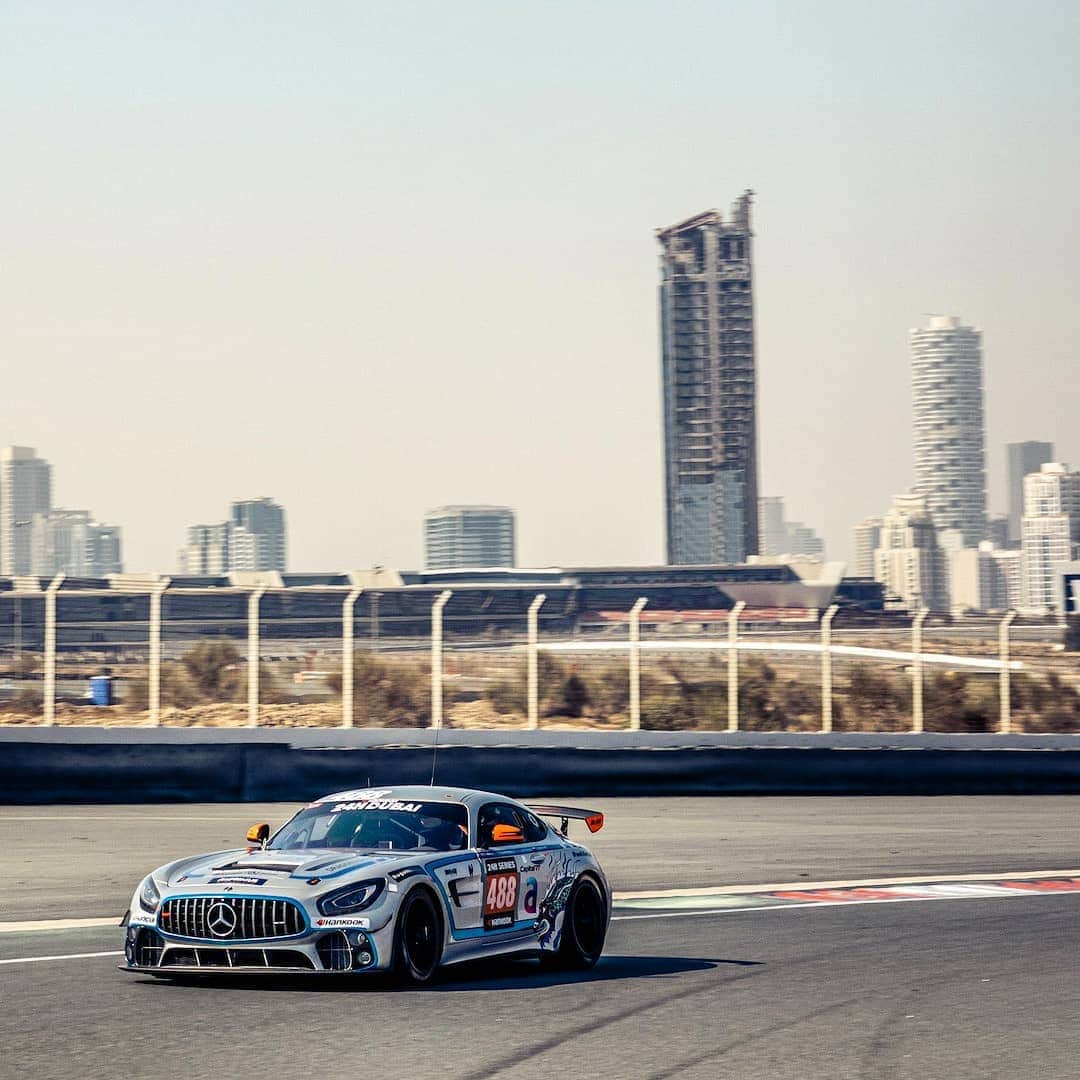 Mercedes AMGさんのインスタグラム写真 - (Mercedes AMGInstagram)「With the 24-hour race in Dubai, the first endurance highlight of the 2021 motorsport season will take place from 14 to 16 January. Our Customer Racing Teams CP Racing, @dragonracing88, @hauptracingteam, @officialmpmotorsport and @racetivity enter the race at @dubaiautodrome with a total of five Mercedes-AMG GT3s and one Mercedes-AMG GT4. The season opener of the @24hseries starts off on Friday at 12 noon CET.  #24hAMG #AMGGT3 #AMGGT4 #MercedesAMG #MercedesAMGMotorsport #24hseries #24HDUBAI #thisisendurance #dubaiautodrome」1月14日 23時21分 - mercedesamg