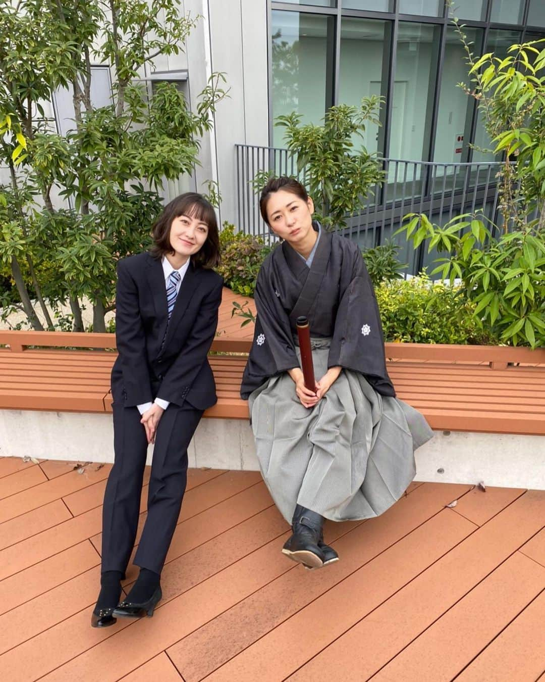 ピーチCAFÉさんのインスタグラム写真 - (ピーチCAFÉInstagram)「♡ 松山メアリさんご結婚おめでとうございます❤️！！！ . HAPPYなニュースにピーチスタッフは驚きと幸せな気持ちでいっぱいです😊✨💓 . メアリちゃん、末永くお幸せに❤ . #松山メアリ #結婚 #おめでとうございます ✨ #お写真は先日のロケ  #ピーチ警察の衣装 #ピーチーズ」1月14日 23時24分 - ytv_peachcafe