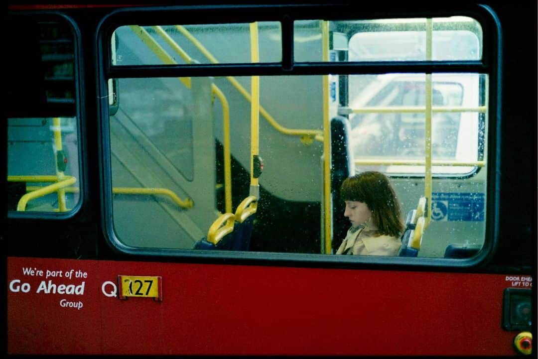 小見山峻のインスタグラム：「. ロンドン。旅立ちなのか、帰り道なのか、俺には分かるはずもないのだけれど。」