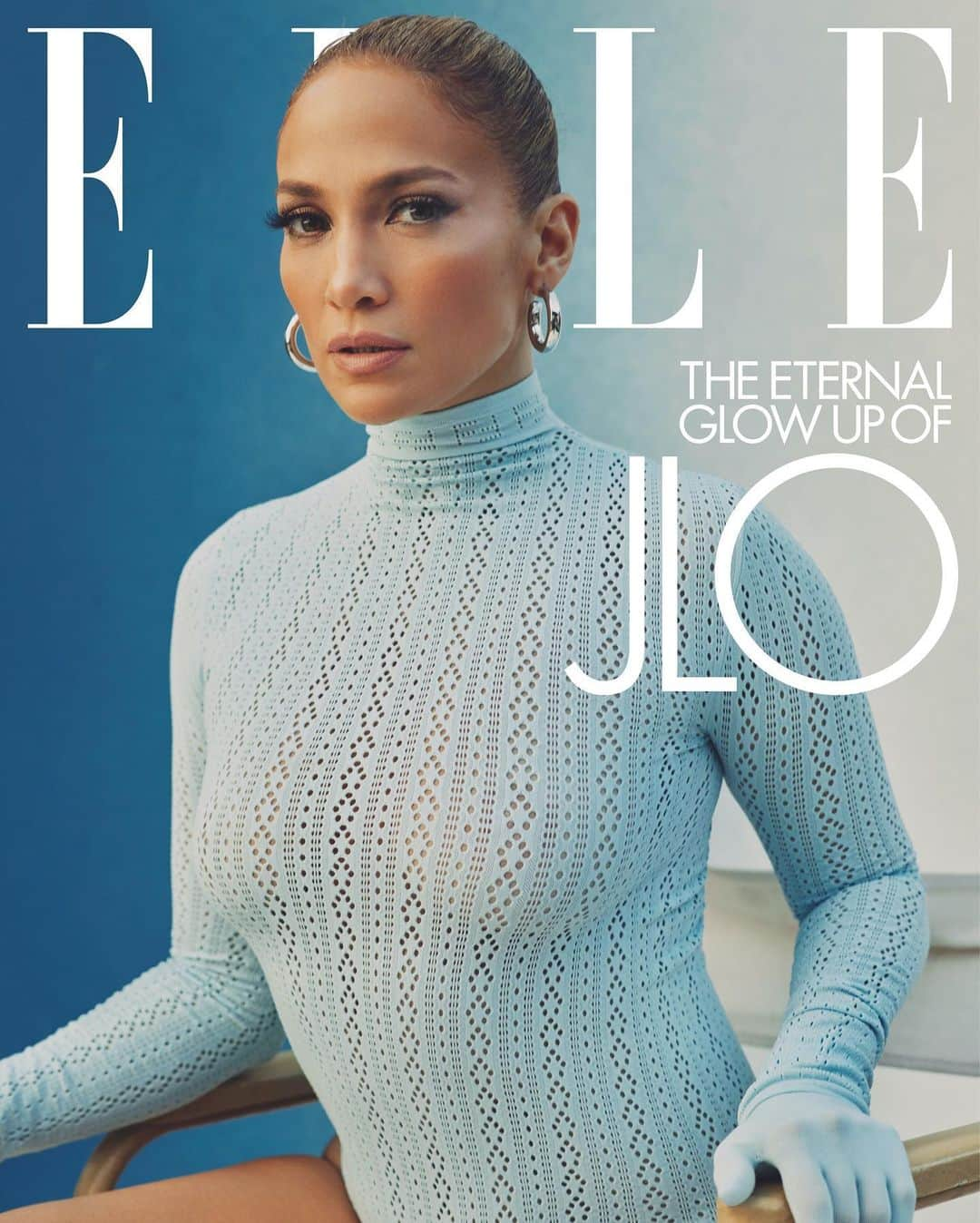 ジェニファー・ロペスさんのインスタグラム写真 - (ジェニファー・ロペスInstagram)「Glow up ✨ @elleusa @jlobeauty #JLOBEAUTY @sephora  Photographer: @micaiahcarter Stylist: @alexwhiteedits Writer: @geometricsleep Hair: @chrisappleton1 Makeup: @scottbarnescosmetics Manicure: @tombachik」1月14日 23時58分 - jlo