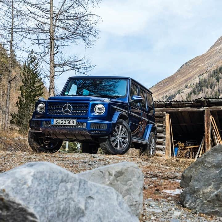 メルセデス・ベンツさんのインスタグラム写真 - (メルセデス・ベンツInstagram)「When your commute is a bit more adventurous...  #MercedesBenz #GClass #strongerthantime #offroad」1月14日 16時01分 - mercedesbenz