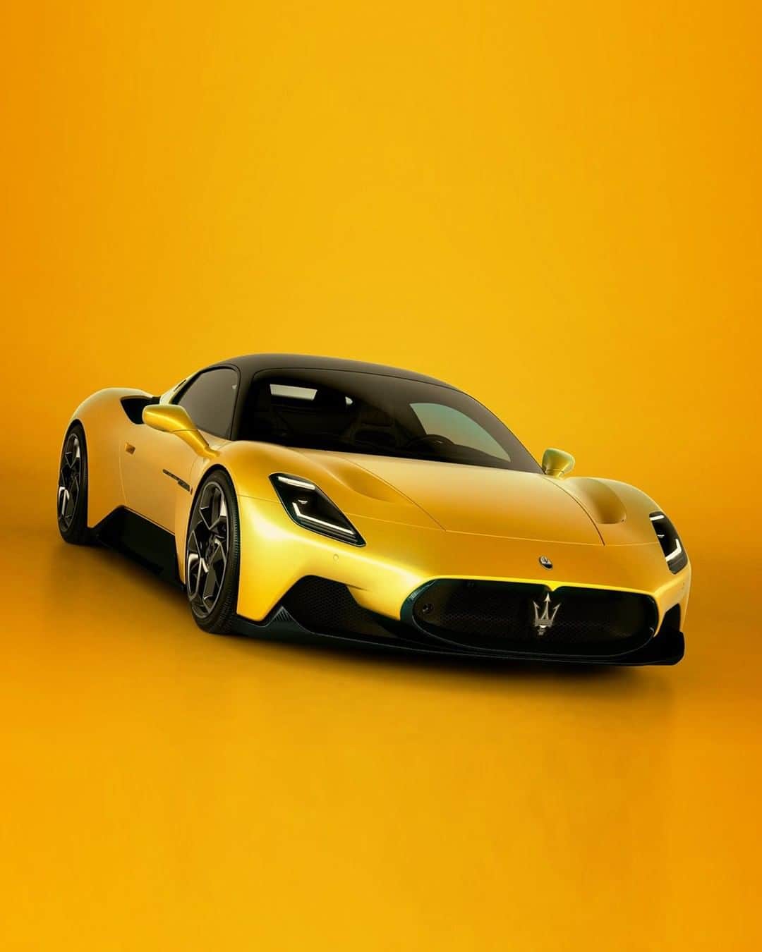 Maserati Japan | マセラティ ジャパンのインスタグラム：「マセラティのスーパースポーツカー、MC20が全国のショールームに登場  スーパースポーツカーの常識を変えると言われているマセラティMC20が日本再上陸。ご覧いただける貴重な機会をお見逃しなく。  詳細はこちら。 https://www.maserati.com/jp/ja/shopping-tools/maserati-mc20-japan-tour  1/15（金）：マセラティ 浜松 1/16（土）：マセラティ 名古屋 1/17（日）：マセラティ 名古屋桜山 1/18（月）：マセラティ 金沢  ＊新型コロナウイルスの感染拡大防止の観点から、各ショールームでのご対応を制限させていただく場合がありますので、予めご了承ください。  #Maserati #マセラティ #MaseratiJapan #マセラティジャパン #MaseratiMC20」