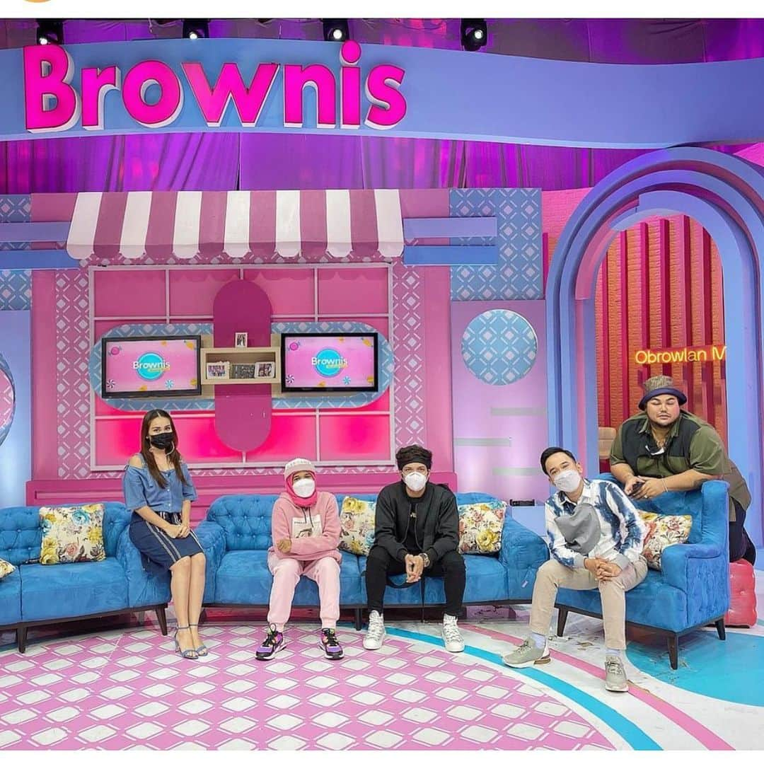 アユ・ティンティンさんのインスタグラム写真 - (アユ・ティンティンInstagram)「Thanks manis luv @brownis_ttv 😍💋」1月14日 16時17分 - ayutingting92