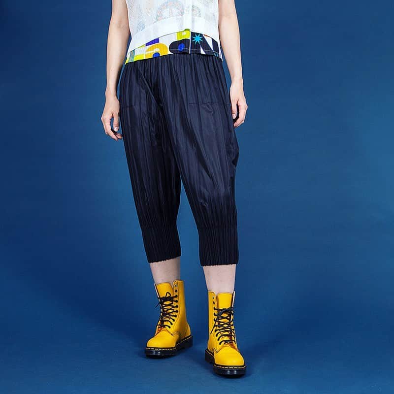 のインスタグラム：「recommend item:PLEATS PLEASE フェードプリーツパンツ/¥27,280 https://www.playful-dc.com/products/details87403.html  #古着  #DCブランド  #撮影代行 #商品撮影 #広告写真  #イッセイミヤケ  #三宅一生 #プレイフル#isseymiyakemen #プリーツプリーズ#isseymiyakejapan #isseymiyakesecond #1325isseymiyake #secondhandclothes #pleatsplease #isseymiyake #playful」