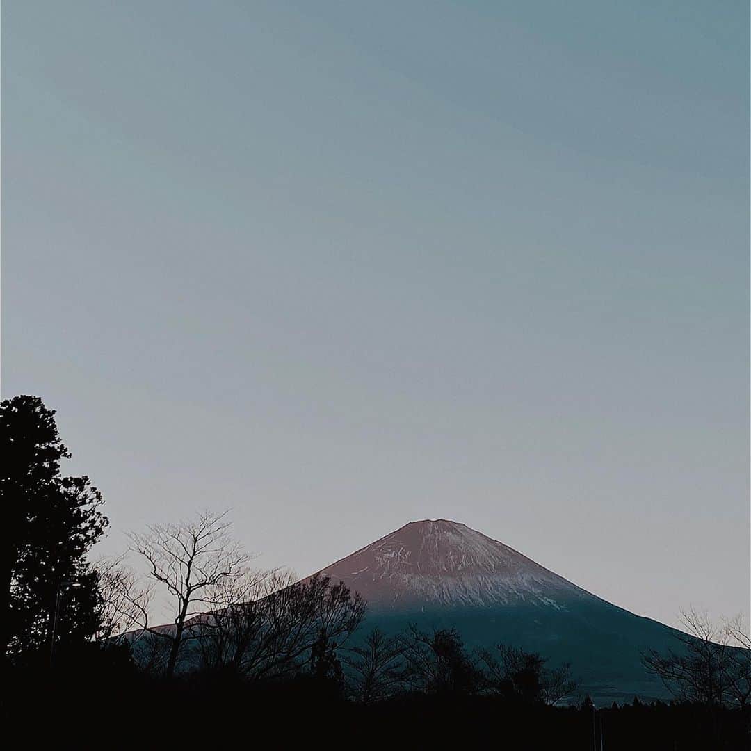 IA（アイエー）さんのインスタグラム写真 - (IA（アイエー）Instagram)「・ 目に写ったものはもっと綺麗だったヨ。」1月14日 17時26分 - iaiaiaz5
