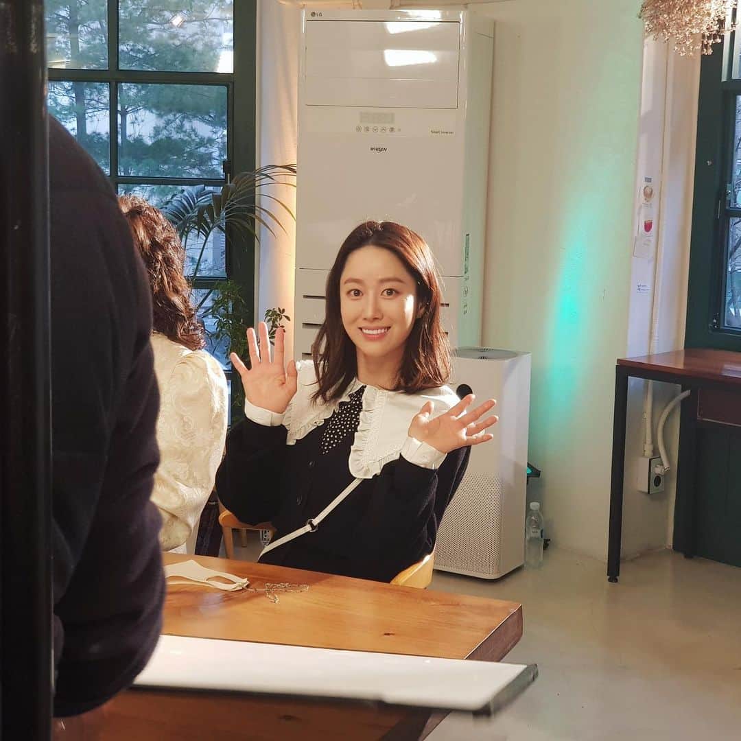 チョン・ヘビンのインスタグラム：「#오케이광자매 #열촹중」