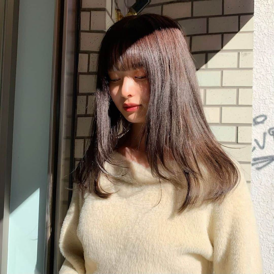 青山明日香さんのインスタグラム写真 - (青山明日香Instagram)「new hair style...🤍 ヘアカラー、トリートメント、カットなにからなにまでありがとうございます😘  #ヘアカラー#ヘアスタイル#ヘアカラートレンド#hairstyle#青山明日香#あすぴー」1月14日 17時50分 - asukaxx.02