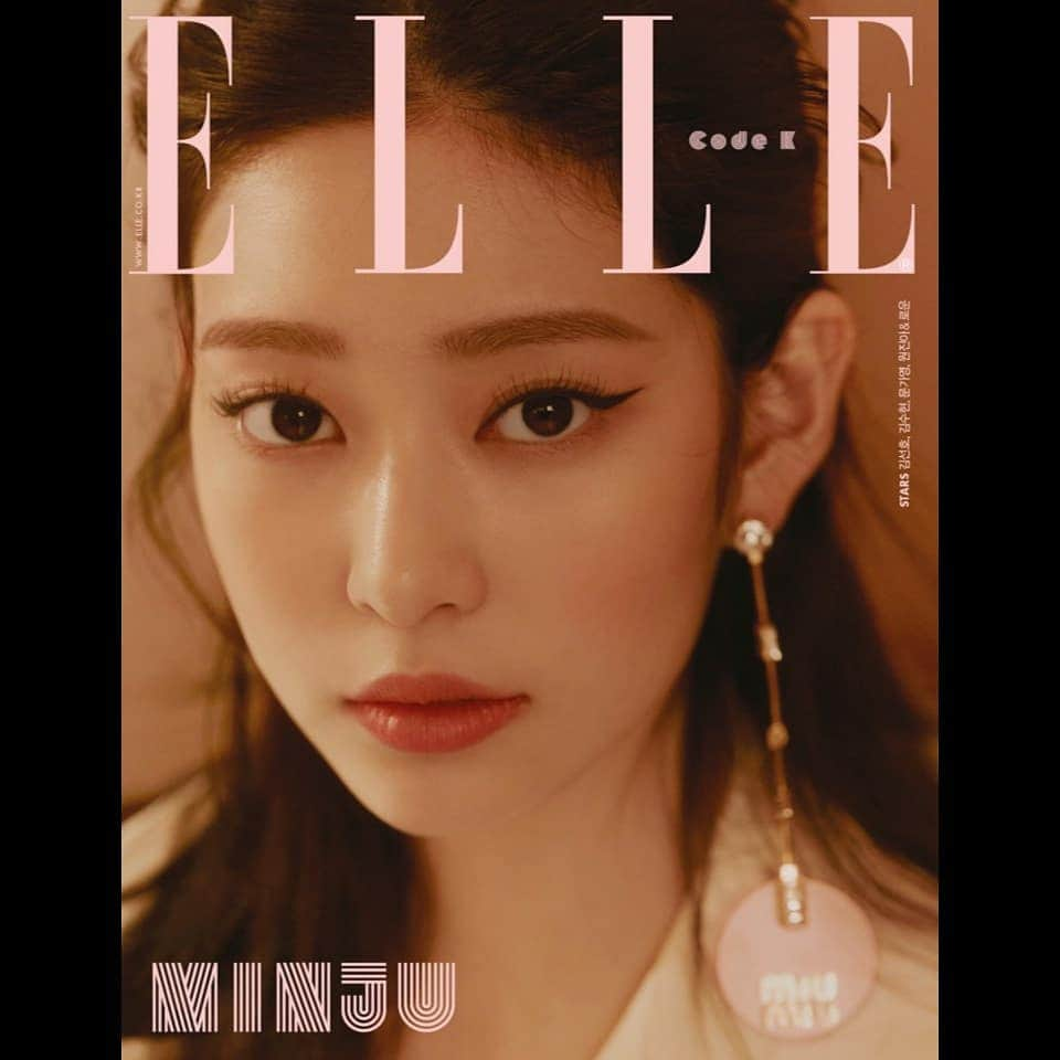 IZ*ONEさんのインスタグラム写真 - (IZ*ONEInstagram)「#ELLEcoverstar #광고 #IZONE #Minju #Wonyoung #miumiu #ellekorea 낯선 카페, 다른 테이블에 앉은 두 소녀는 서로를 한눈에 알아봤다. 파노라마처럼 펼쳐진 아이즈원 민주와 원영의 사랑스러운 시간.  마주한 도전의 순간마다 자신에 대한 믿음으로 꿈을 향해 걸어온 두 소녀, 아이즈원의 민주와 원영이 함께 #엘르2월호 더블 커버 스타가 되었습니다. 민주와 원영의 환상적인 케미스트리를 담은 3가지 커버, 화보와 인터뷰를 기대하세요! @official_izone @miumiu @ellekorea  PHOTOGRAPHER 목정욱 FASHION EDITOR 김지회 FEATURES EDITORS 이마루, 이경진 HAIR STYLIST 이에녹 MAKEUP ARTIST 이숙경 ART DESIGNER 변은지 _  Can’t take my eyes off of these two lovely girls- Minju and Wonyoung from IZ*ONE! Look forward to their lovely photoshoots and interviews featuring as the double cover star of ELLE Korea’s February issue!」1月14日 17時52分 - official_izone