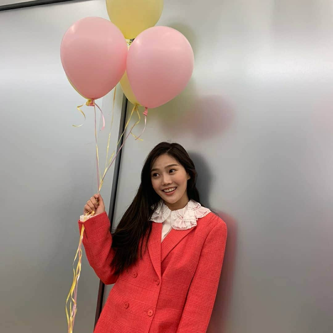 ヒョジョンさんのインスタグラム写真 - (ヒョジョンInstagram)「#Bazaar 🎈」1月14日 18時05分 - candyz_hyojung