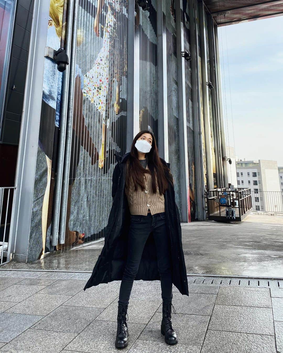 ティナ さんのインスタグラム写真 - (ティナ Instagram)「Padding weather🥶」1月14日 18時10分 - soobeanie_