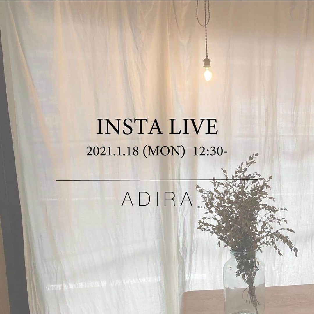 宮崎由加さんのインスタグラム写真 - (宮崎由加Instagram)「ADIRA💌本日新作の販売スタートしました♡﻿ ﻿ ﻿ 私がふるさと大使を務めるかほく市の﻿ 姉妹都市であるドイツのメスキルヒの街並を﻿ イメージしたフォトスウェットを作りました🇩🇪﻿ ﻿ ドイツにライブで行ったとき﻿ 街の雰囲気がすごく好きで絶対に﻿ また行ってみたい国☺️👑﻿ ﻿ 春に向けて合わせやすくてお気に入り！！﻿ 生地の色味も刺繍の色もこだわって﻿ 作ったのでぜひ見てみてください♡﻿ ﻿ ﻿ そして！！！﻿ 久しぶりにインスタライブを﻿ 来週18日の12:30〜13:00まで﻿ @adira_tokyo のアカウントから行います❤︎﻿ ﻿ 発売中の新作のおすすめとか﻿ これから発売するものもご紹介します✨﻿ お昼休みにぜひ観に来ていただけたら嬉しいです🙏🏻﻿ ﻿ ストーリーから公式サイトに飛べるように﻿ しておきます🌬❤︎﻿ ﻿ ﻿ #宮崎由加 #adira  #adira_tokyo  #アディラ  #新作 #germany #🇩🇪 #Meßkirch」1月14日 18時53分 - yuka_miyazaki.official