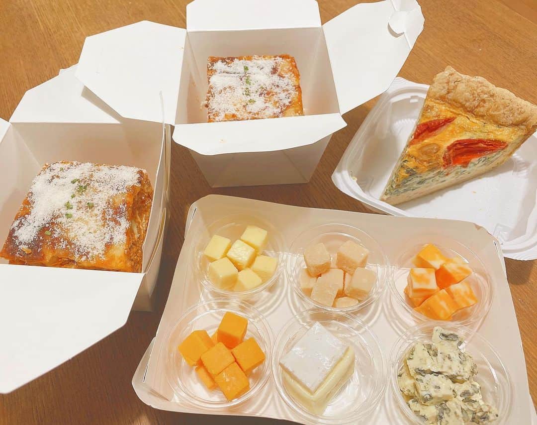 多田成美のインスタグラム：「家族で食べました🧀 久しぶりにラザニアを食べたのですが、とても美味しかったです🌷  皆さんは今何が食べたい気分ですか？😊 私はもう一度ラザニアが食べたいです😆（笑）  #多田成美」