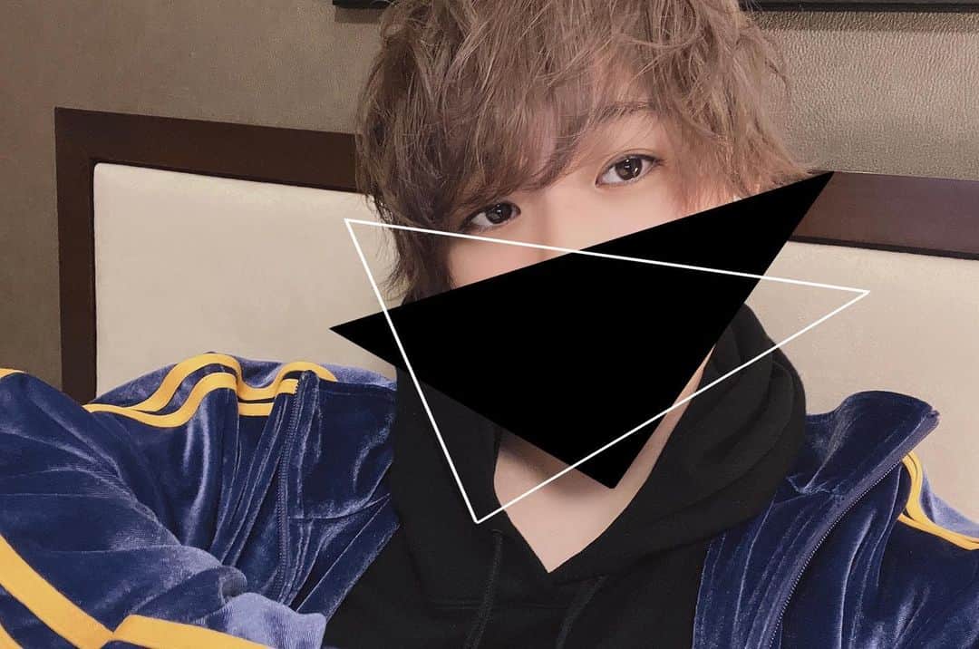 のインスタグラム：「言い値」