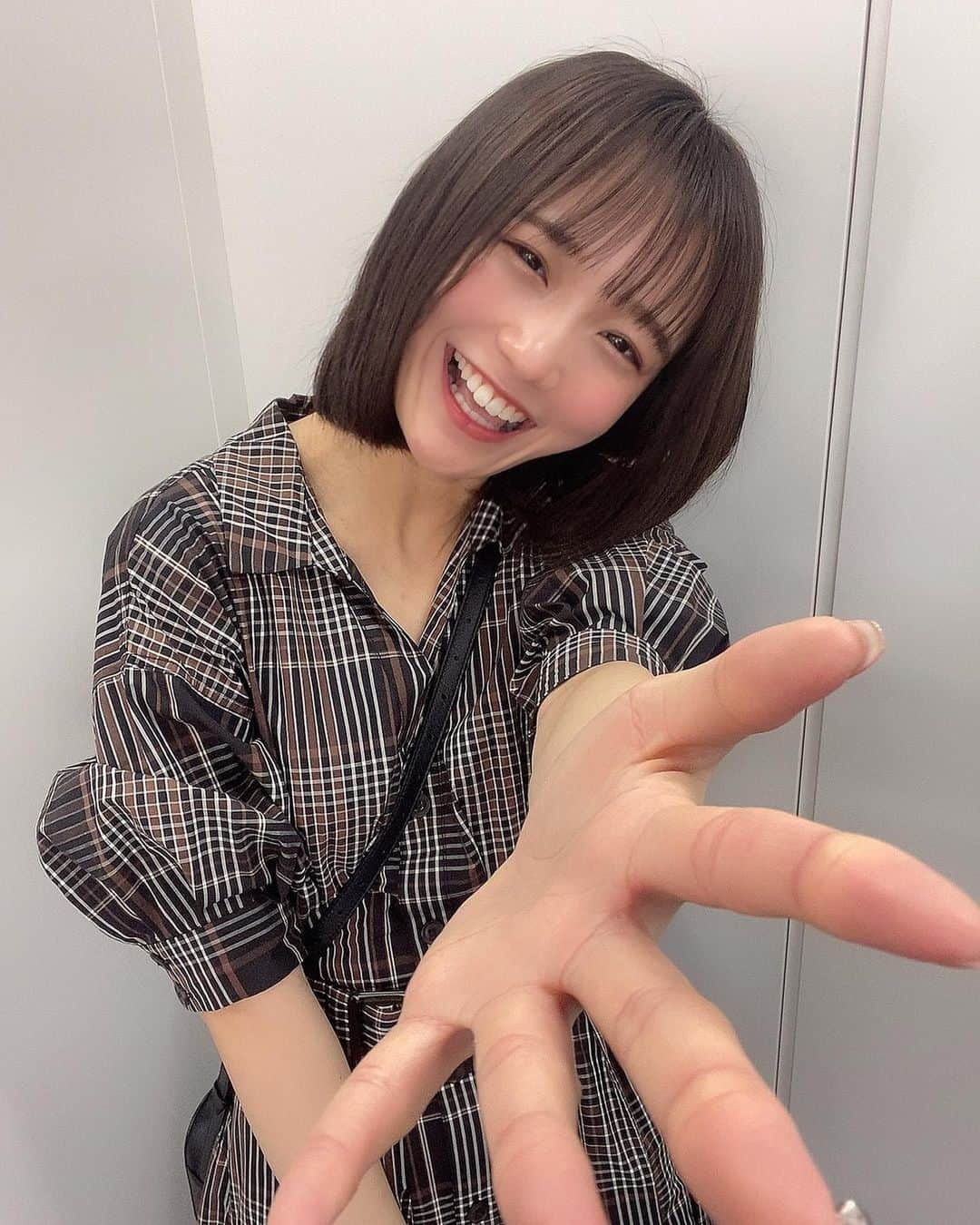 橋本せいなさんのインスタグラム写真 - (橋本せいなInstagram)「はい、お手！🐶 #elsy #idol #アイドル #橋本せいな #スナイデル #ワンピース #私服 #ショートボブ #ヘアスタイル #日本 #写真 #彼女感 #fff #f4f #l4l #likesforlike #likeforfollow #like4likes #followforfollowback #followｍe #instalike #instapic #picture #japanesegirl #beautiful #cute」1月14日 19時32分 - elsy_seina