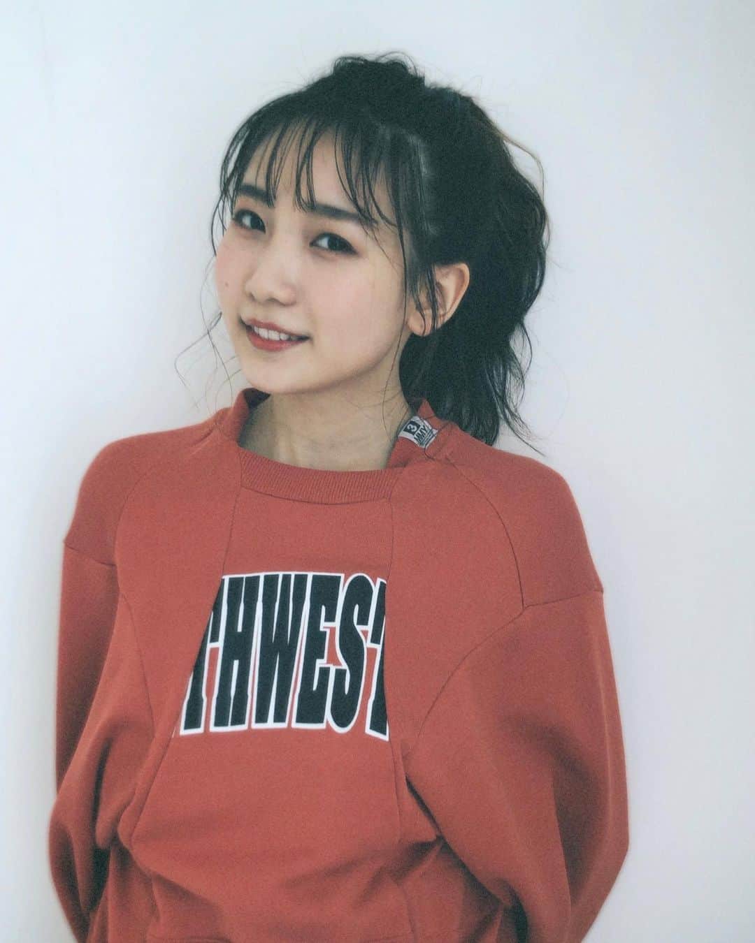 のインスタグラム：「Off-shot Ⅱ  hair make @youca1220  stylist @stylist_fujimoto  tops @miharayasuhiro_official #MaisonMIHARAYASUHIRO  両面BIGポスターも付いてくるで📖」