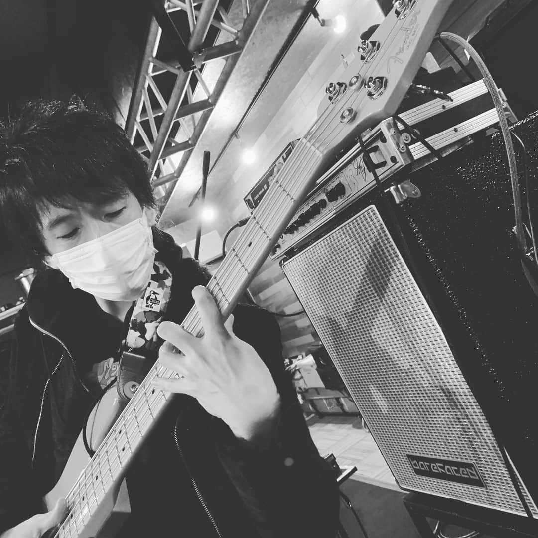 坂東慧さんのインスタグラム写真 - (坂東慧Instagram)「ﾘﾊﾘﾊﾘﾊﾘﾊﾘﾊﾘﾊﾘﾊﾘﾊリハ終了！ 今日もよう弾いたわー。いうて」1月14日 20時19分 - bandohsatoshi
