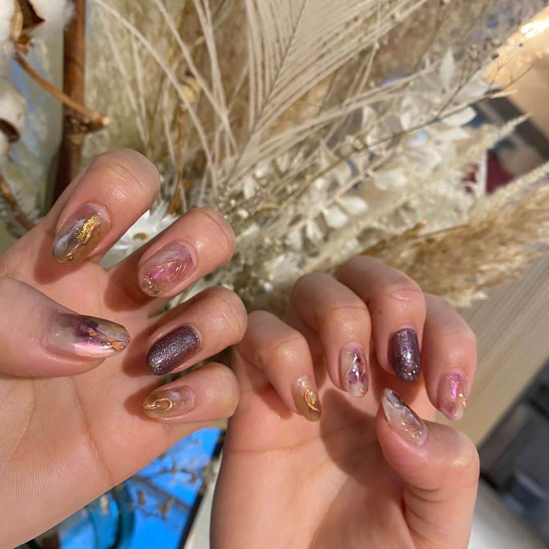 のインスタグラム：「. . . . . new nail☾ . . . 私のお友達のあーながネイルサロンをOPENしたので行ってきました💅✨ . . 色も何も決めずあーなに全部お任せしたんだけど、ドストライクで可愛すぎるよぅ...😭🙏💕 . . ほんっとに嬉しい、天才ですっ😭!!! . . . お店の内装もすごーーく綺麗で可愛かった🤎 . . 是非みんなにも行ってみてほしいな😊!! . . 女の子はバチバチに可愛くしてもらって、男の子は爪を綺麗にしてもらいに是非っ☺︎︎☺︎︎ . . . @016_ichiroku @016_ayana  . . . https://b3mciq.b-merit.jp/v5jayx/web/?shop_user_id=93775 . . . . . #016 #イチロク #nailart #naildesign #nailsalon #gelnails #gelnail #nuancenail #winter #winternails #pimms #idol #tokyo #japan #ikebukuro #nail #newnail #nails #ニュアンスネイル #ネイル #ニューネイル #ネイルデザイン #ネイルサロン #ピムス #池袋 #日本 #東京 #冬 #冬ネイル  #池袋ネイルサロン」