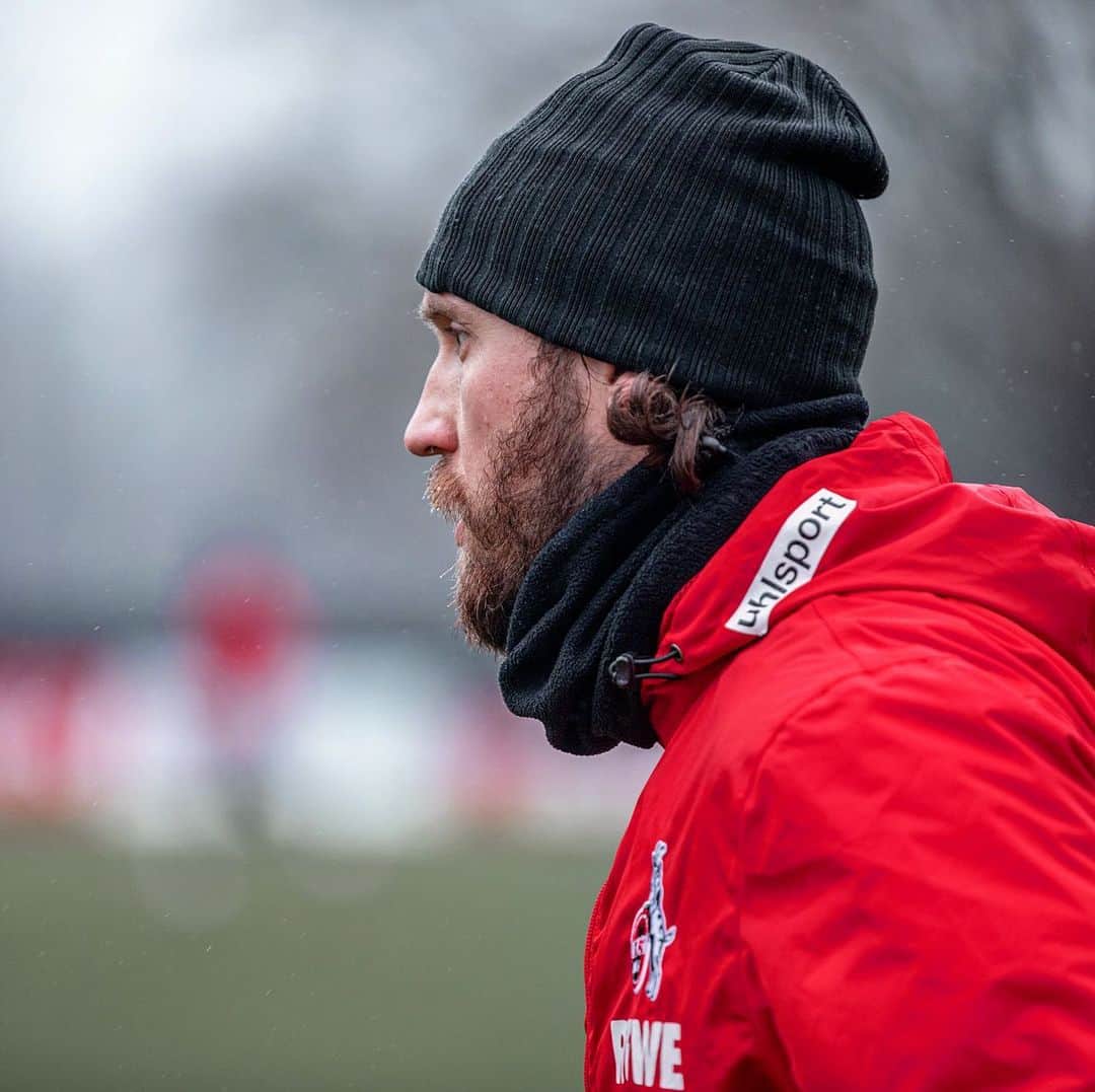 マルコ・ヘーガーのインスタグラム：「Don‘t look back💪🏻 @fckoeln  #positivevibes #lookingforward #blessed #training #together #team #kölschejung #effzeh #fc #köln #mh6 #liebedeinestadt」
