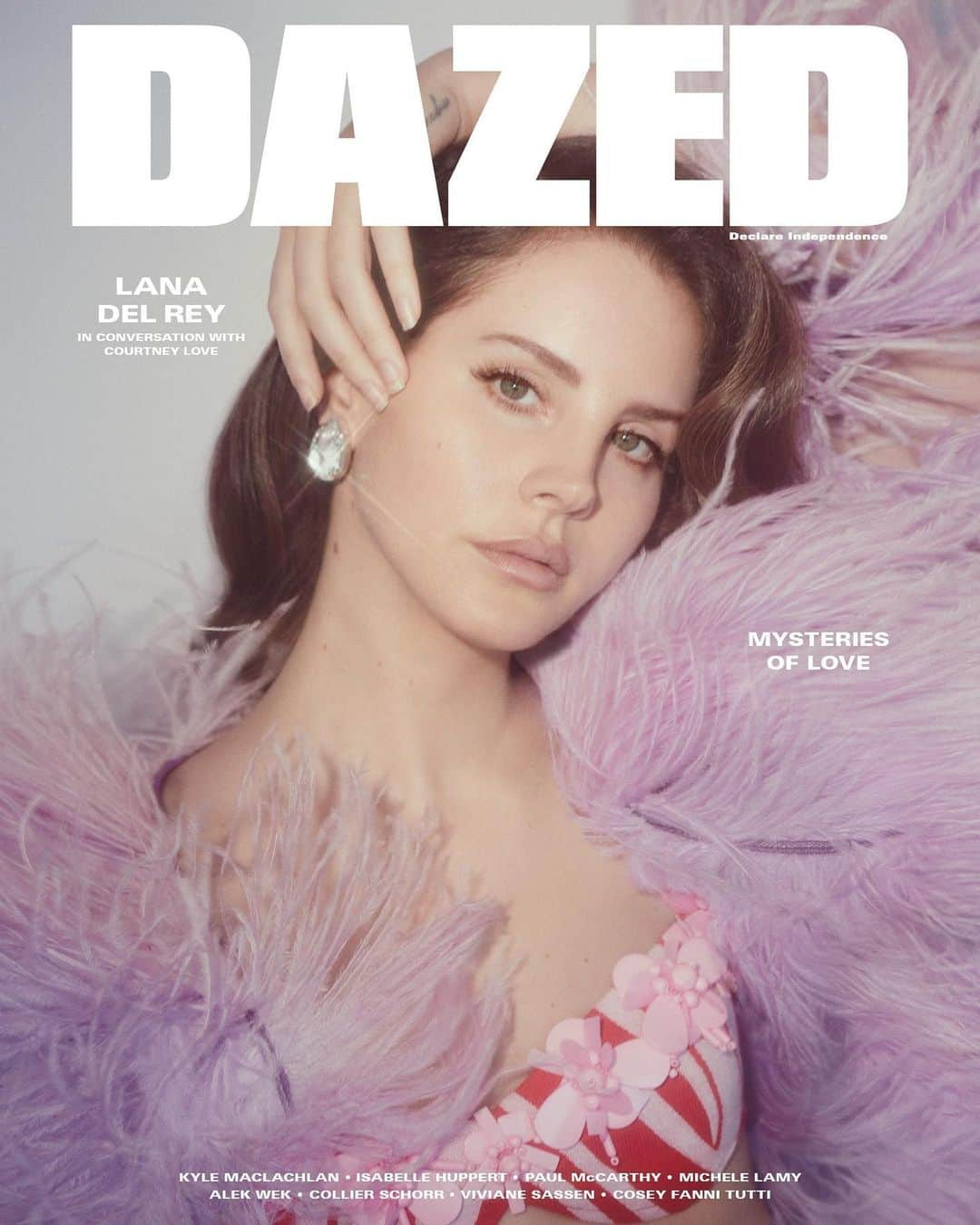 Dazed Magazineさんのインスタグラム写真 - (Dazed MagazineInstagram)「Today, we say thank you to our Editor-In-Chief @isabellaburley, who will be stepping away from the magazine after five years at its helm. Since joining us as fashion features editor in 2013, she became our youngest ever Editor-In-Chief in 2015. ⁠⠀ ⁠⠀ “As we celebrate 30 years of Dazed, it’s with sheer pride that on this monumental occasion I step back from the magazine as Editor-in-Chief handing the baton over to a new team; my friend and long-time collaborator Lynette Nylander and Ib Kamara whose visionary work continues to set the agenda in visual storytelling. Although it was not an easy decision to make, I’m excited for the new era of the magazine and immensely proud of all I’ve achieved at Dazed over the last eight years alongside my team and many contributors.”⁠⠀ ⁠⠀ Swipe for some favourite moments from her tenure ➡️⁠⠀ ⁠⠀ ⁠1. @badgalriri winter 2017, photography @harleyweir, styling @robbiespencer⠀ 2. @blonded summer 2019, photography @willyvanderperre, styling @robbiespencer⠀ 3. @lanadelrey spring/summer 2017, photography  @charlottemwales, styling @robbiespencer⠀」1月14日 21時00分 - dazed