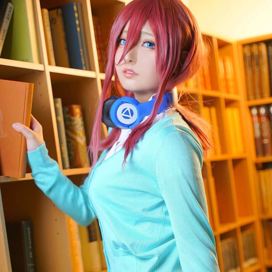 あまにのインスタグラム：「2期おめでとう😭💕 ・ ・ ・ #cosplay #mikunakano #コスプレ #gotoubunnohanayome #中野三玖 #五等分の花嫁 #nakanomiku #cosplayer #cosplayersofinstagram #cosplaygirl #角色扮演 #anime #japanesegirl #animegirl」
