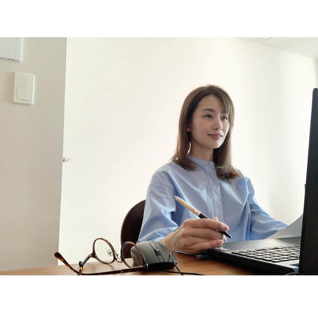 のインスタグラム：「* * 本日は リモートで💻 * これから こうゆうの 増えるんだろうなぁ🙄」