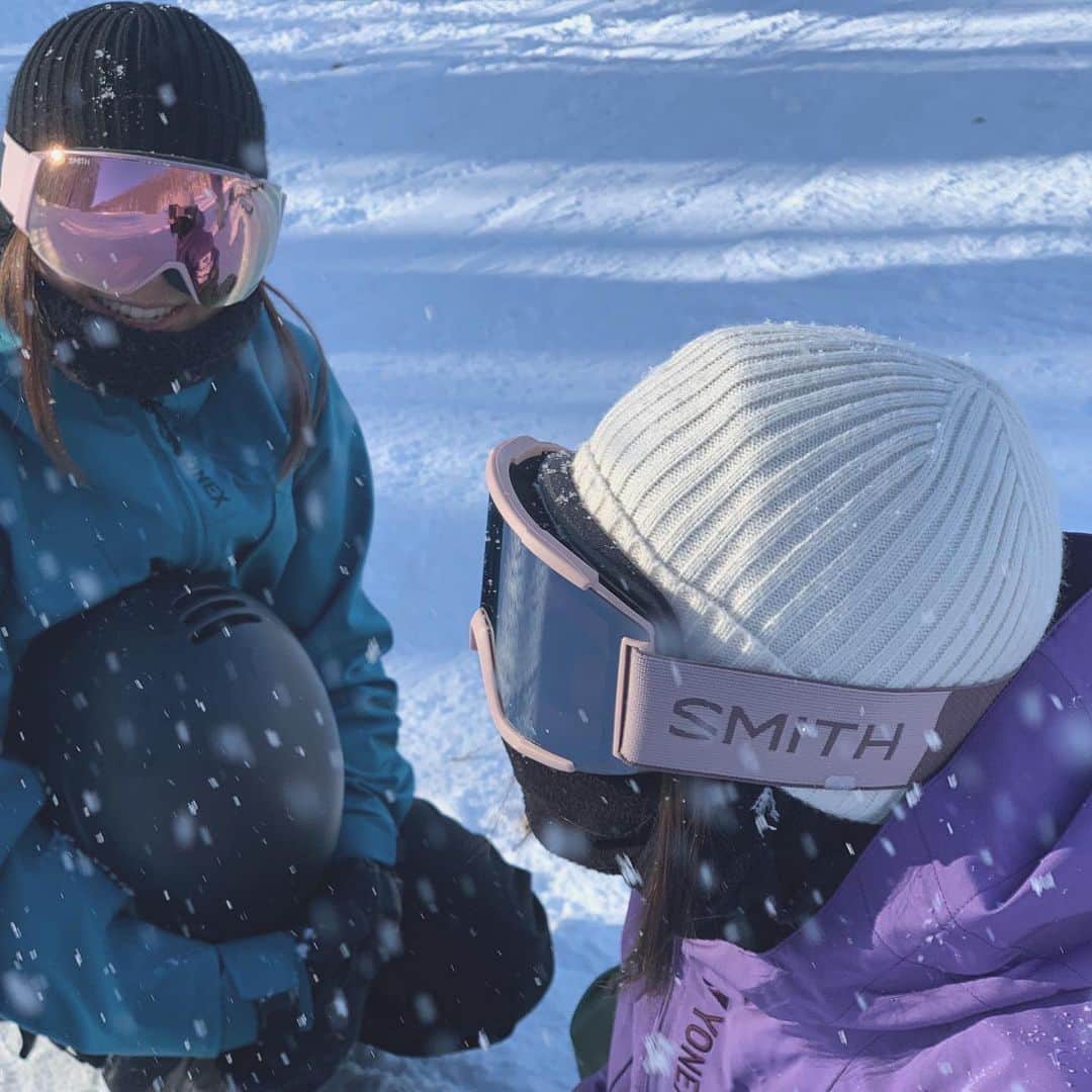 冨田せなさんのインスタグラム写真 - (冨田せなInstagram)「@smithopticsjp  るきとモデルは違うけど色被り🥽💟 #SMITH #ゴーグル #IOMAG #SQUADXL #snowboard」1月14日 21時06分 - sena_tomita