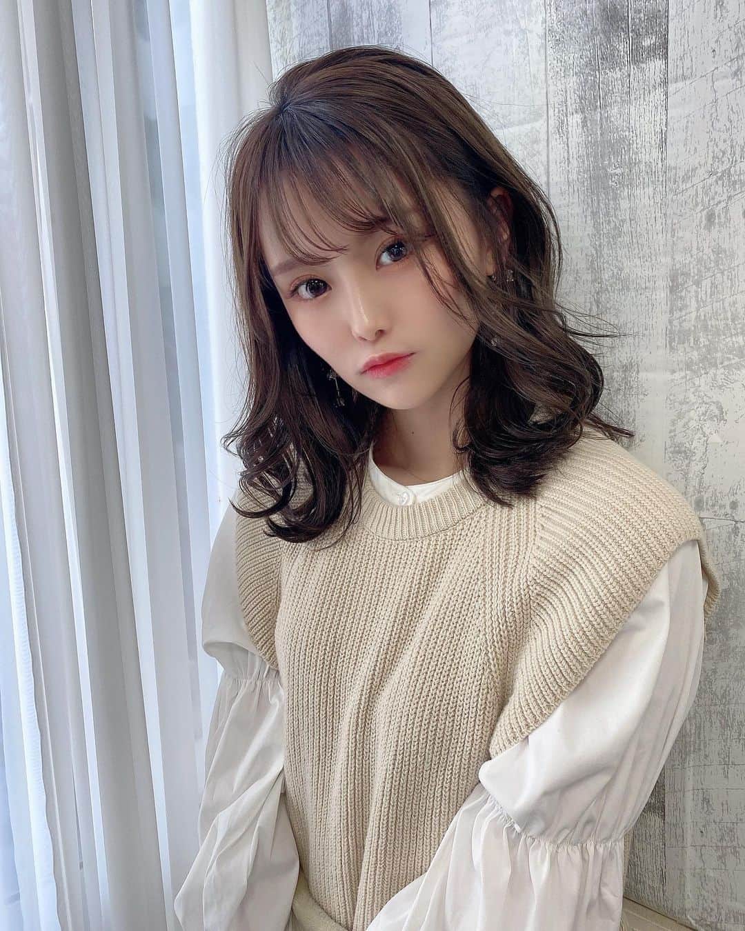吉田恵美さんのインスタグラム写真 - (吉田恵美Instagram)「そろそろ髪切ろうかな✂︎」1月14日 21時18分 - _yoshida_megumi