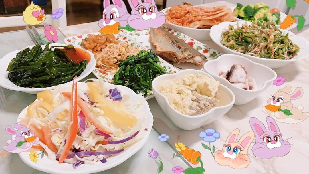 ジエンさんのインスタグラム写真 - (ジエンInstagram)「🥕🥦사랑하는 엄마 밥 👨‍👩‍👦‍👦」1月14日 21時13分 - baejinyea