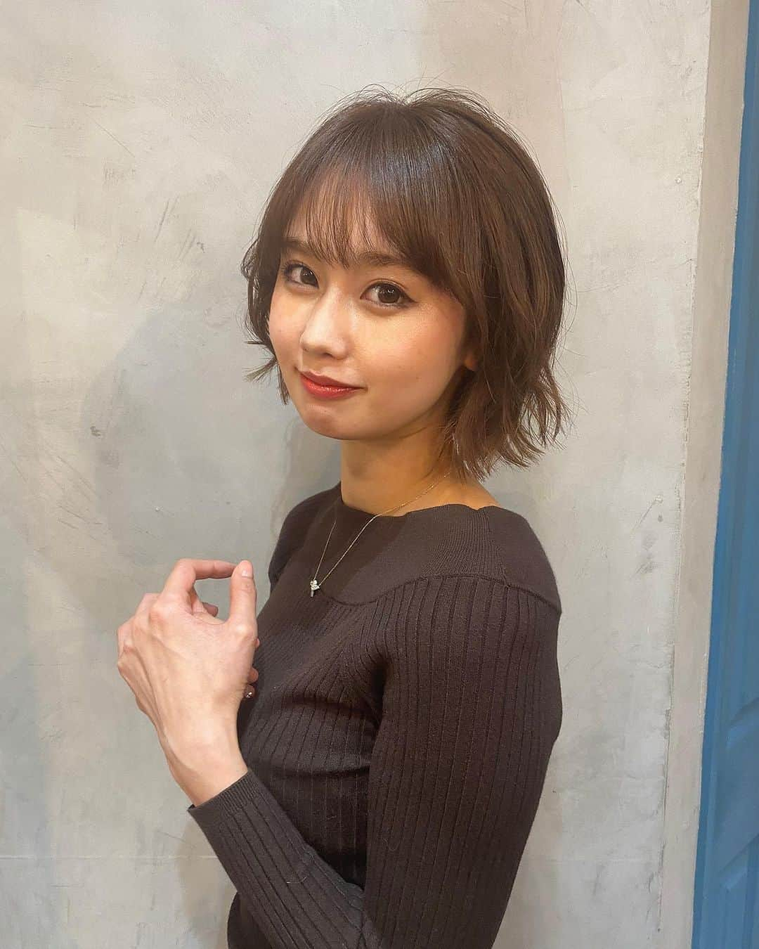 相原美咲さんのインスタグラム写真 - (相原美咲Instagram)「髪の毛染めて、カラーもして トリートメントもしてもらって サラサラになったよ🙋‍♀️」1月14日 21時44分 - aiharamisaking