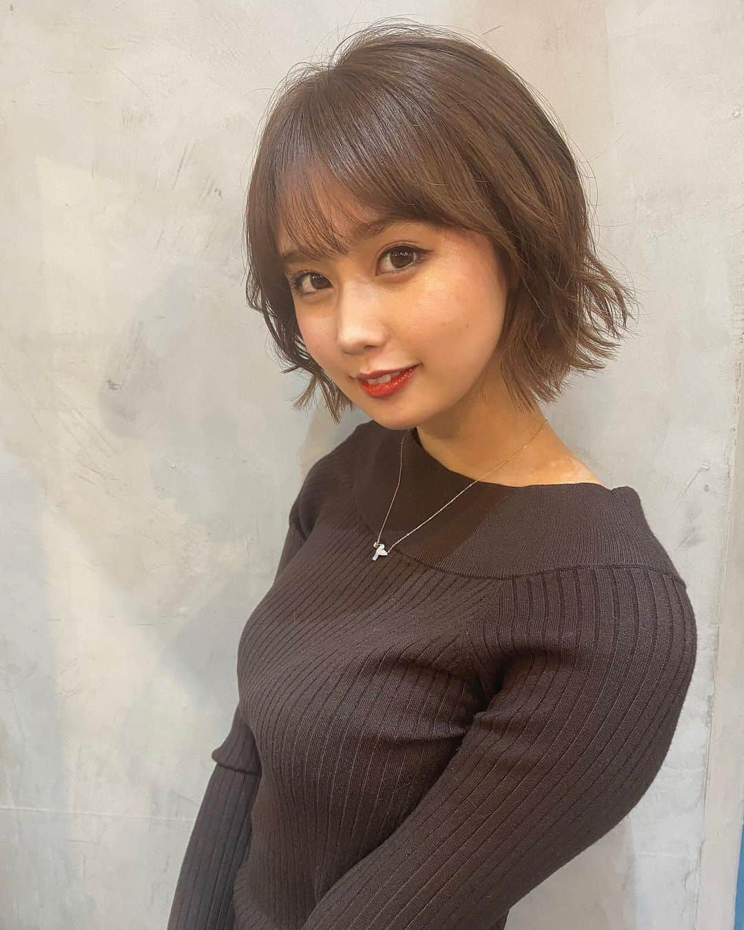 相原美咲さんのインスタグラム写真 - (相原美咲Instagram)「髪の毛染めて、カラーもして トリートメントもしてもらって サラサラになったよ🙋‍♀️」1月14日 21時44分 - aiharamisaking