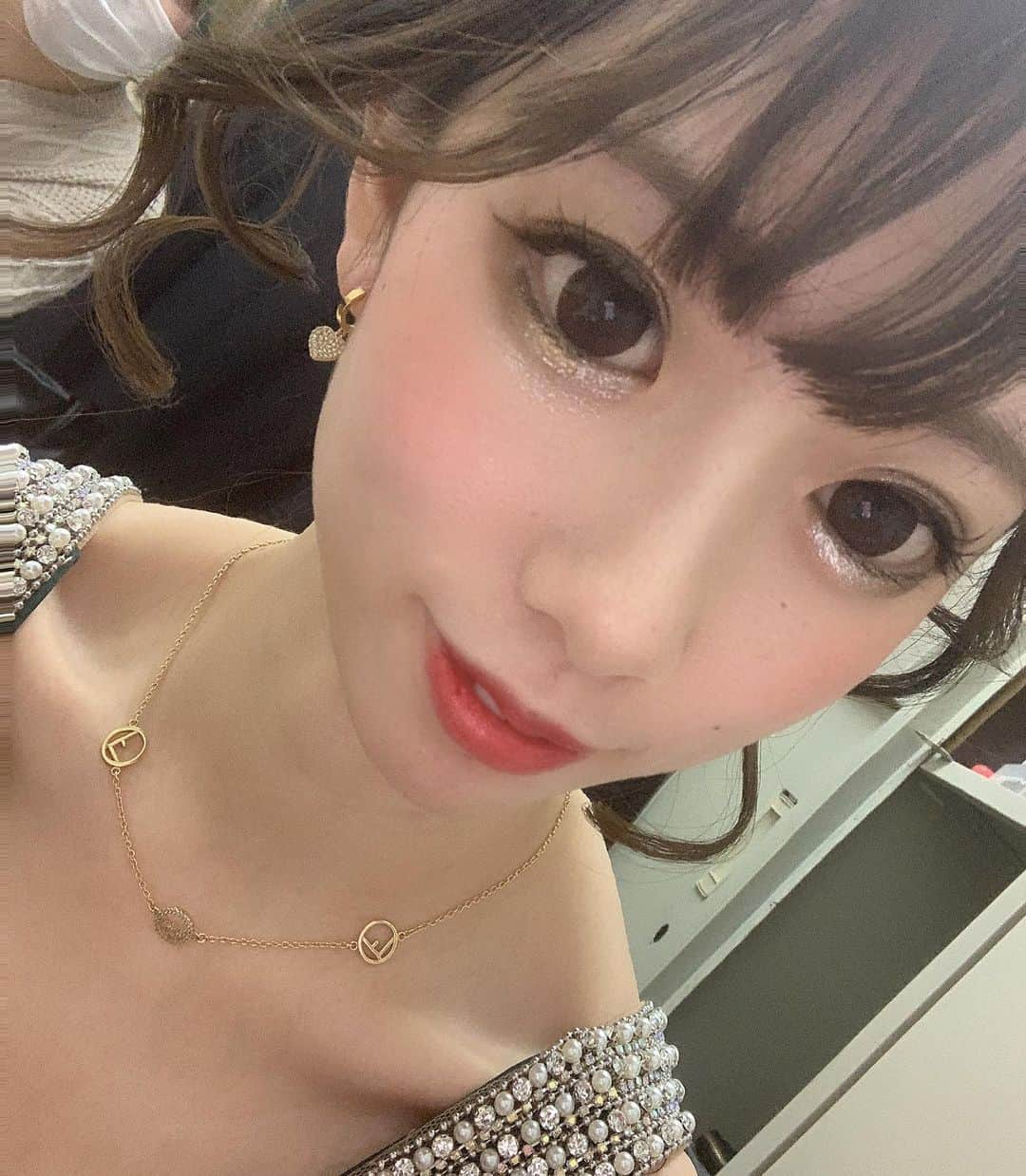 立花みかさんのインスタグラム写真 - (立花みかInstagram)「なんかすごいドアップ  ただいま喘息治療のためお休み頂いてます  #likeforlikes #likeforlikes #いいね返し #いいねした人全員フォローする #キャバ嬢 #三河#安城#愛知#名古屋#錦#六本木#歌舞伎#北新地#ススキノ#キャバクラヘアセット#シャンパン#ソレイユ#SOLEIL#立花みか#出勤#キャバクラ#20歳」1月14日 21時45分 - mika71677