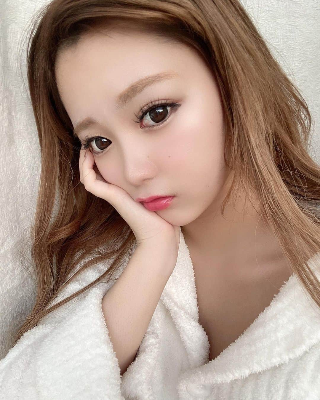 松田聖菜さんのインスタグラム写真 - (松田聖菜Instagram)「新年初の投稿はお家でまったり💭💤 みんな元気ー！？！？！？」1月14日 22時03分 - seinaaa_0318