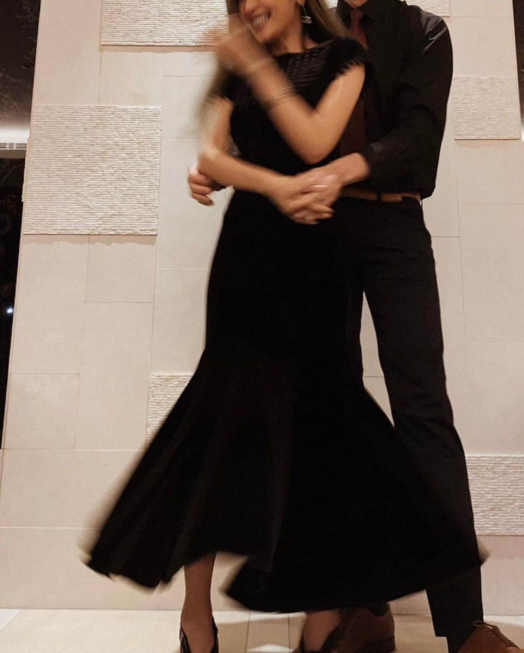 MARINさんのインスタグラム写真 - (MARINInstagram)「𝐻𝑎𝑝𝑝𝑦 1𝑠𝑡 𝑎𝑛𝑛𝑖𝑣𝑒𝑟𝑠𝑎𝑟𝑦 ꨄ 昨年末結婚記念日をむかえました🌹 1年おめでとう♡ 1年ありがとう♡ ひっそり、たっぷりふたりでお祝いしました。 タイムラグあるけど載せます♡ Thank you for being such a wonderful husband and to me, you're the best man ever ‼︎ I L♡VE You more and more each day as time goes by🥰 . . #結婚記念日 #anniversary #marriedcouple #marriedlife #firstanniversary #国際結婚 #国際カップル #2019」1月14日 22時18分 - _baby.f.marin_