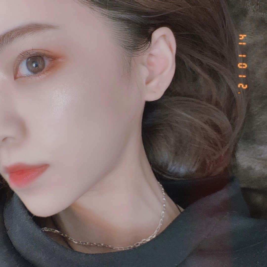 寺本月夜のインスタグラム：「👽🌈 #셀피」